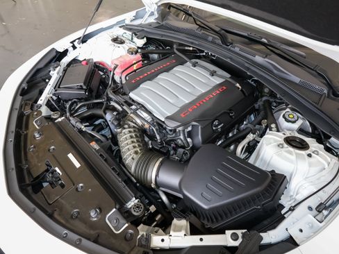 Used 2019 Chevrolet Camaro SS RWD image 54
