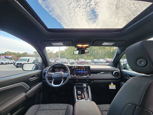 New 2026 Chevrolet Colorado Z71 w/ Technology Package image 25