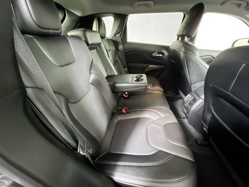 Used 2022 Jeep Cherokee Latitude Lux image 25