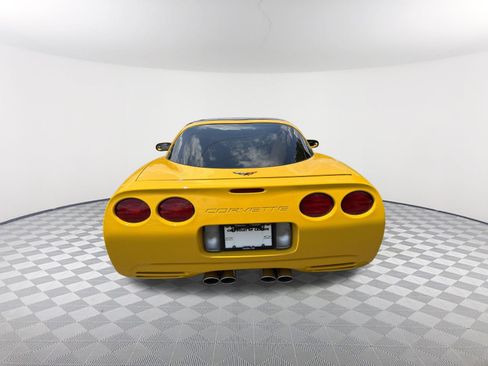 Used 2000 Chevrolet Corvette Coupe w/ Roof Pkg RWD image 6