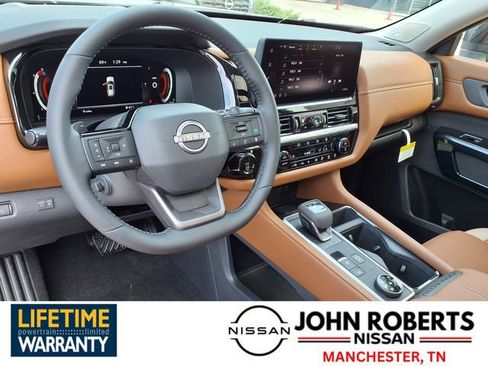 New 2026 Nissan Pathfinder Platinum image 4