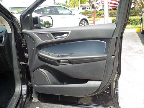 Used 2022 Ford Edge SEL w/ Sport Appearance Package AWD/4WD image 22