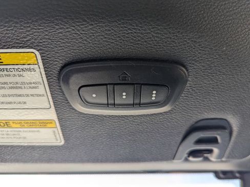 Used 2023 Jeep Wrangler Unlimited Sahara AWD/4WD image 17