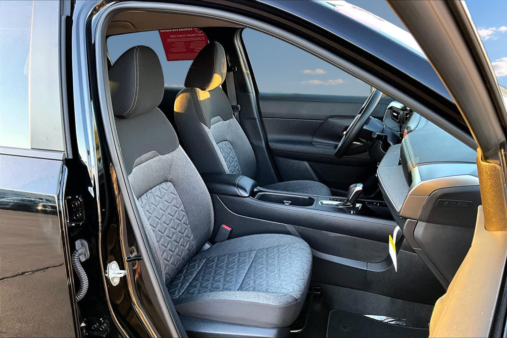 Certified 2026 Nissan Kicks SV FWD image 25