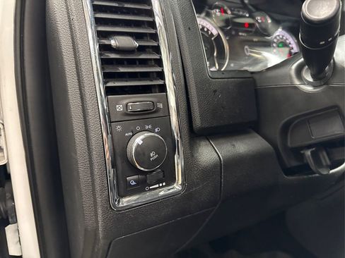 Used 2018 RAM 2500 Laramie w/ Convenience Group image 36