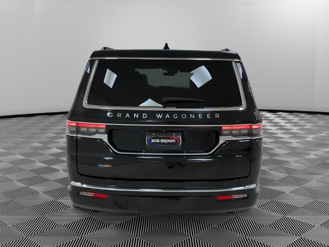 Used 2024 Jeep Grand Wagoneer L 4WD image 4