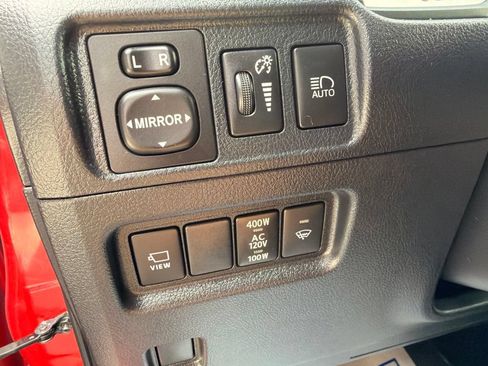 Used 2023 Toyota 4Runner Limited AWD/4WD image 27