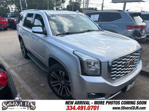 Used 2020 GMC Yukon Denali w/ Open Road Package RWD image 1