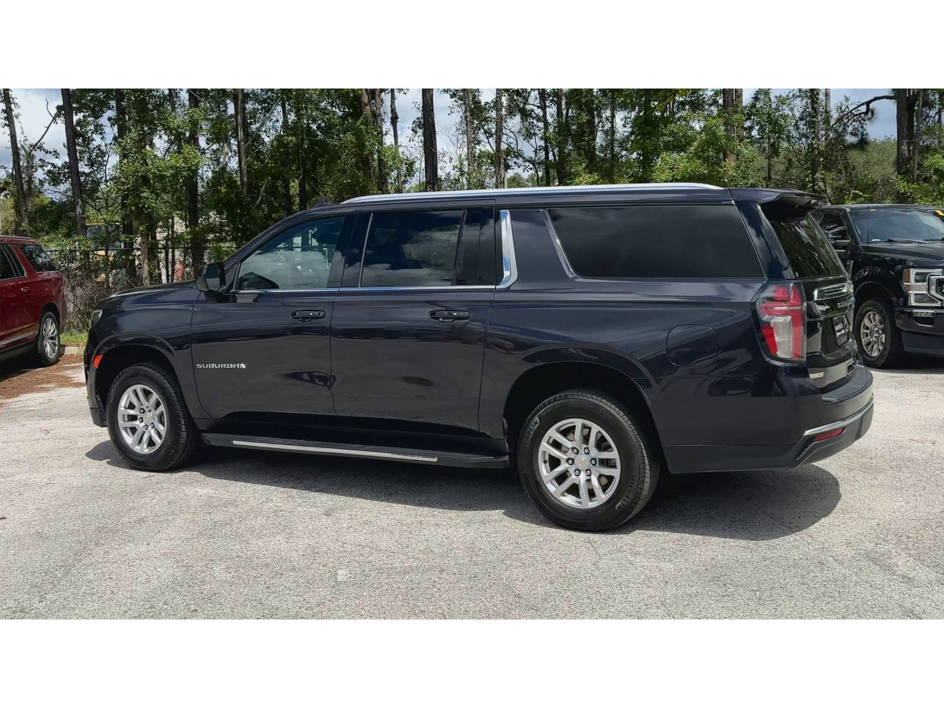 Certified 2024 Chevrolet Suburban LT AWD/4WD image 6