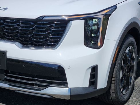 New 2026 Kia Sorento S w/ S Panoramic Sunroof Package image 6