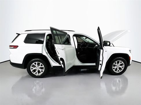 Used 2021 Jeep Grand Cherokee L Limited image 22