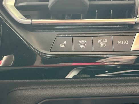 Used 2022 BMW Z4 sDrive30i w/ Driving Assistance Package image 20