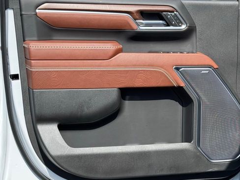 Used 2024 GMC Sierra 2500 Denali Ultimate image 21