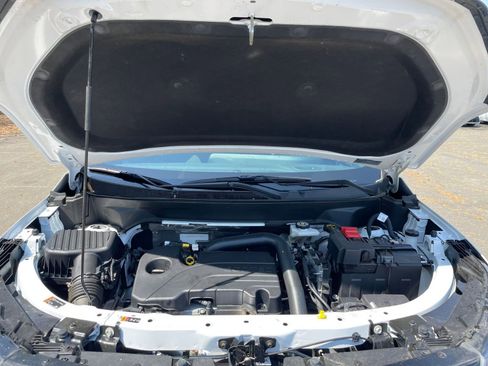 Used 2025 Chevrolet Equinox LT image 31