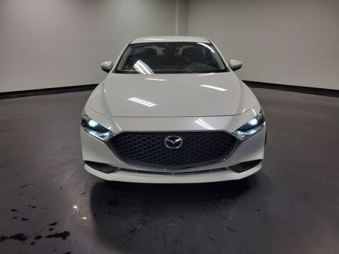 Used 2019 MAZDA MAZDA3 Base image 2