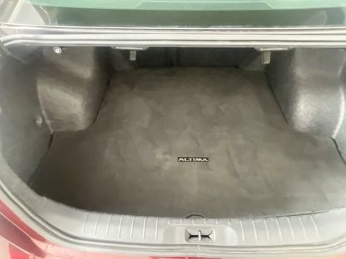 Used 2025 Nissan Altima 2.5 SV FWD image 24