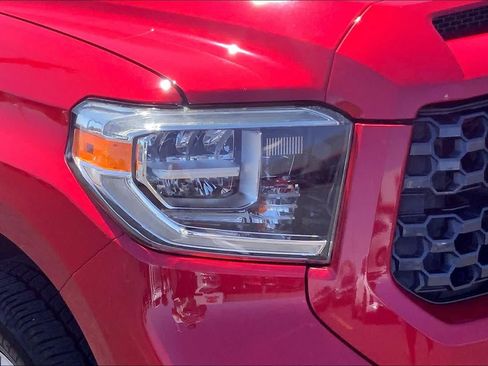 Used 2018 Toyota Tundra Platinum AWD/4WD image 28
