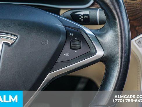 Used 2017 Tesla Model X 90D image 41