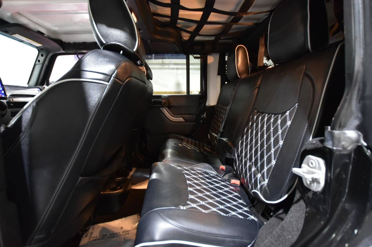 Used 2015 Jeep Wrangler Unlimited Sport AWD/4WD image 29