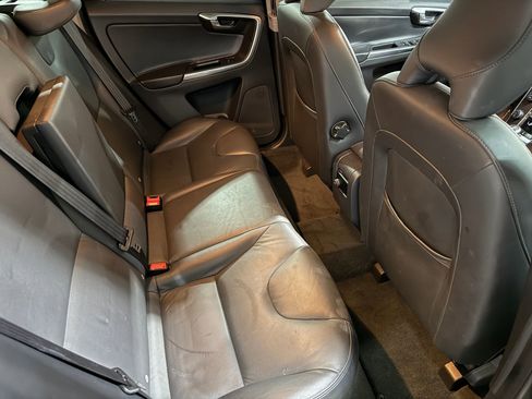 Used 2015 Volvo XC60 T5 Premier image 35