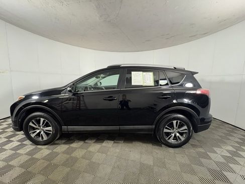 Used 2016 Toyota RAV4 XLE image 2