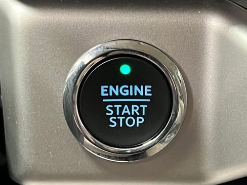 Used 2024 Ford Expedition Max XLT image 33