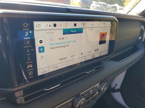 New 2025 Jeep Wrangler Sahara image 24