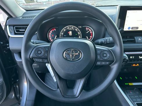 Used 2025 Toyota RAV4 XLE image 10