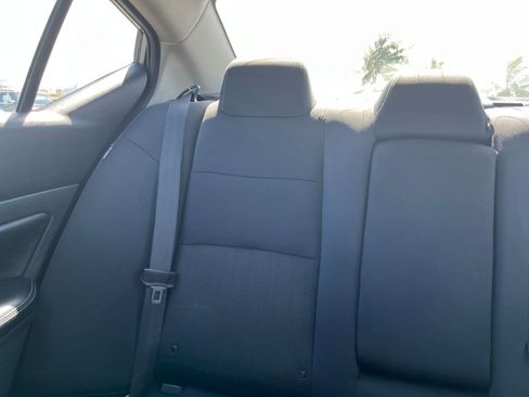 Used 2025 Nissan Altima 2.5 SV FWD image 39