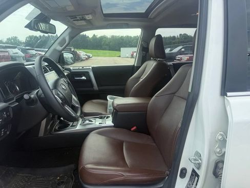 Used 2022 Toyota 4Runner Limited AWD/4WD image 3