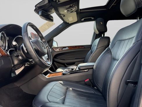 Used 2019 Mercedes-Benz GLS 450 4MATIC image 17