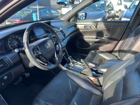 Used 2017 Honda Accord Sport Special Edition image 28