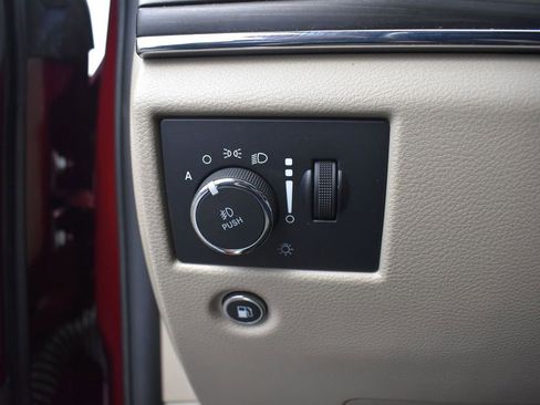 Used 2021 Jeep Grand Cherokee Limited image 12