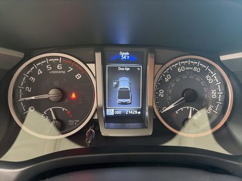 Used 2023 Toyota Tacoma SR5 image 8