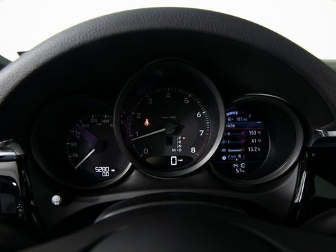 Certified 2025 Porsche Macan image 23