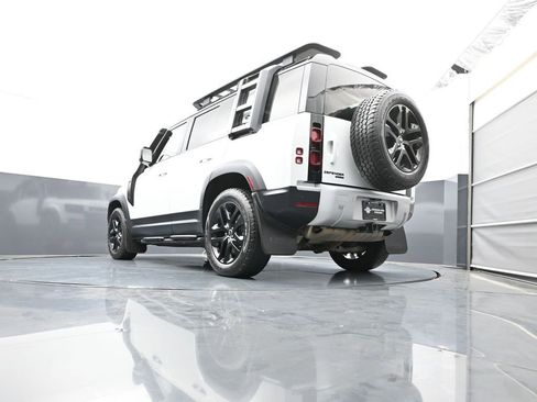 Used 2020 Land Rover Defender 110 HSE AWD/4WD image 50