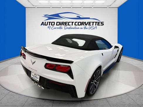 Used 2019 Chevrolet Corvette Grand Sport w/ Z07 Performance Package RWD image 32
