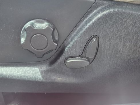 Used 2019 Ford EcoSport SE w/ SE Convenience Package FWD image 16