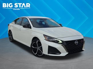 Used 2025 Nissan Altima 2.5 SR video 1