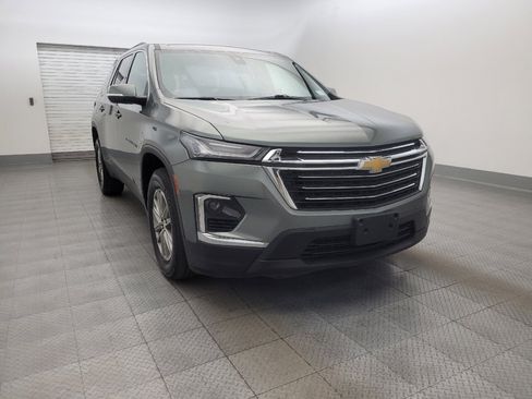 Used 2023 Chevrolet Traverse LT FWD image 13