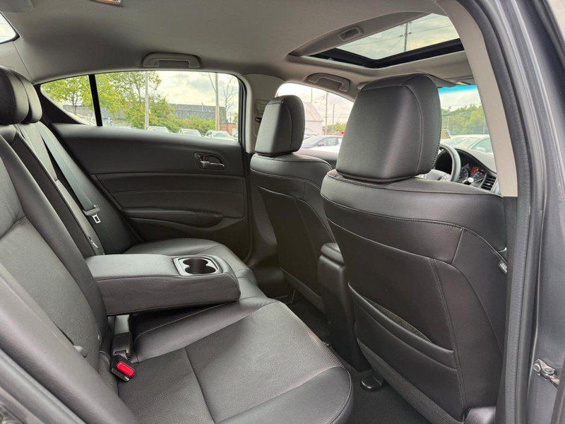 Used 2014 Acura ILX FWD image 10