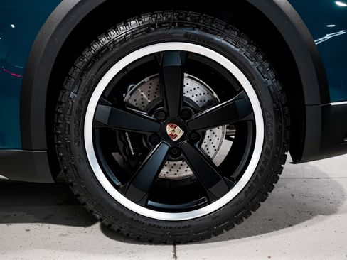 Used 2024 Porsche 911 Dakar image 55