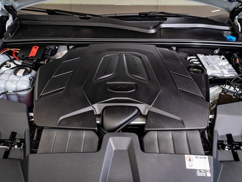 Certified 2024 Porsche Cayenne Coupe image 39