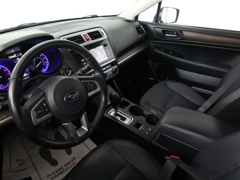 Used 2017 Subaru Outback 2.5i Limited AWD/4WD image 6