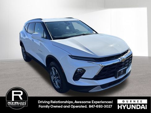 Used 2024 Chevrolet Blazer LT w/ Convenience Package FWD image 2