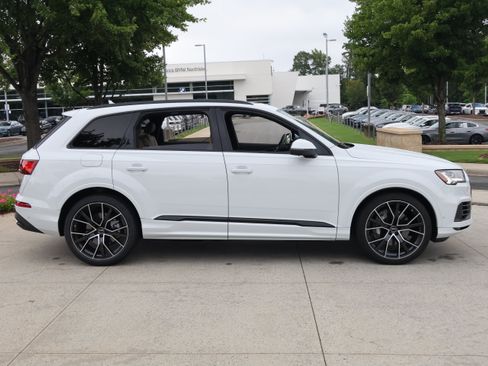Used 2023 Audi Q7 3.0T Prestige AWD/4WD image 10