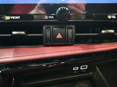 Used 2022 Lexus NX 350 AWD image 65