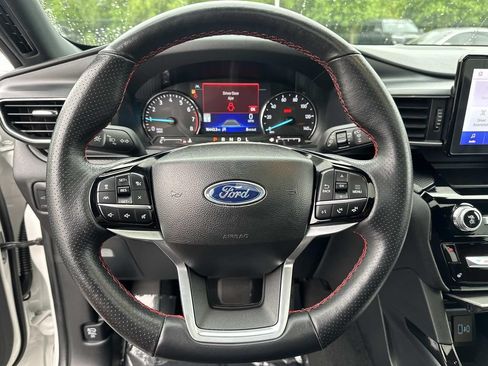 Used 2023 Ford Explorer ST-Line w/ Class IV Trailer Tow Package RWD image 19