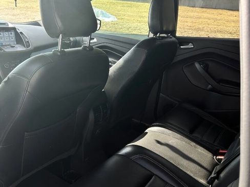 Used 2018 Ford Escape SEL image 11