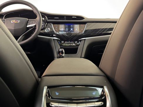 New 2025 Cadillac XT6 Premium Luxury w/ Technology Package image 4
